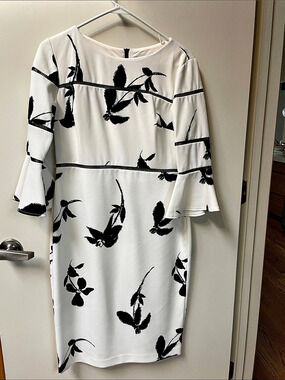JUST TAYLOR Floral Dress in White & Black Size 10
